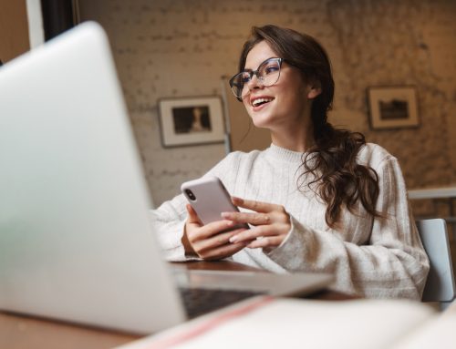 Une réalité alarmante : 1 employé sur 10 en télétravail travaille pour une autre entreprise